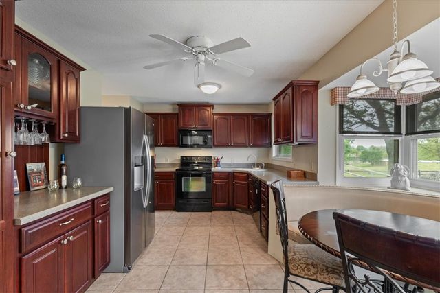 1504 S Morlan Avenue, Springdale, AR 72764