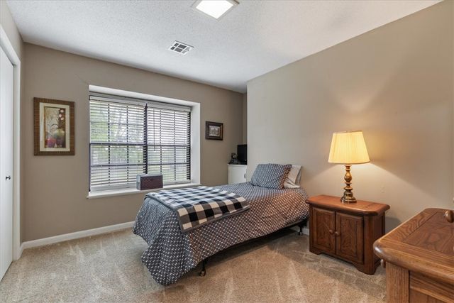 1504 S Morlan Avenue, Springdale, AR 72764
