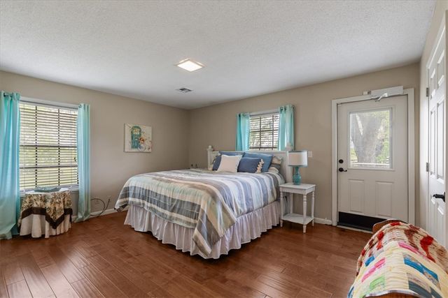 1504 S Morlan Avenue, Springdale, AR 72764