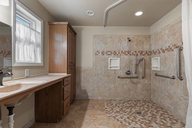 1504 S Morlan Avenue, Springdale, AR 72764