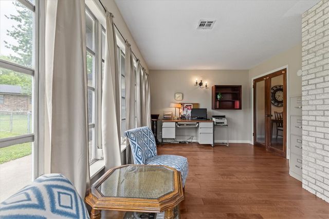 1504 S Morlan Avenue, Springdale, AR 72764