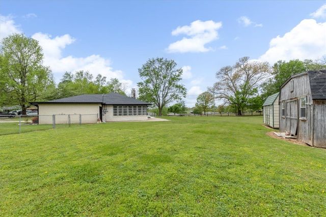 1504 S Morlan Avenue, Springdale, AR 72764