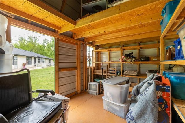 1504 S Morlan Avenue, Springdale, AR 72764