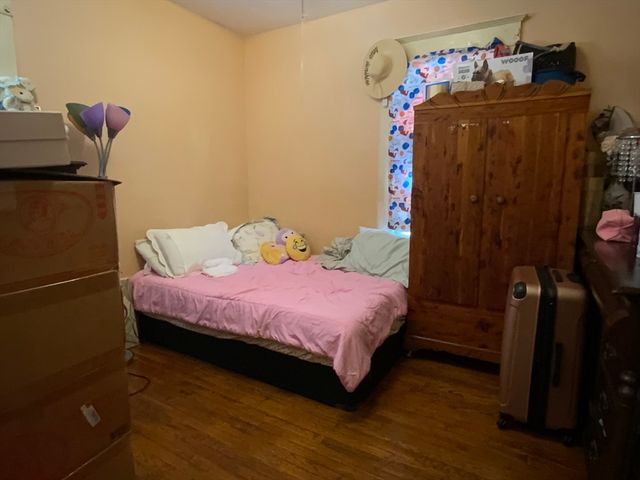 907-909 Liberty St, Springfield, MA 01104