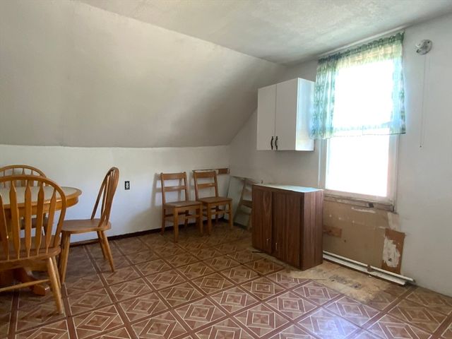 907-909 Liberty St, Springfield, MA 01104