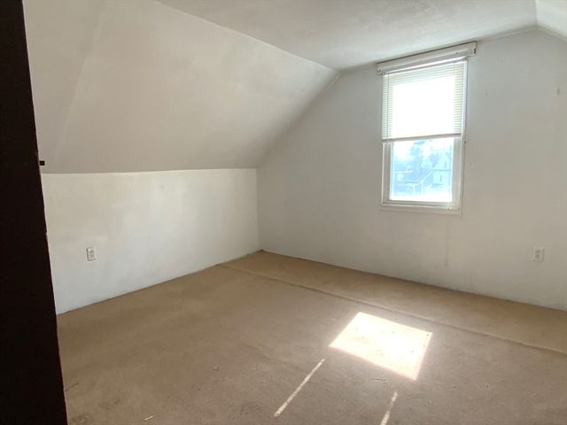 907-909 Liberty St, Springfield, MA 01104