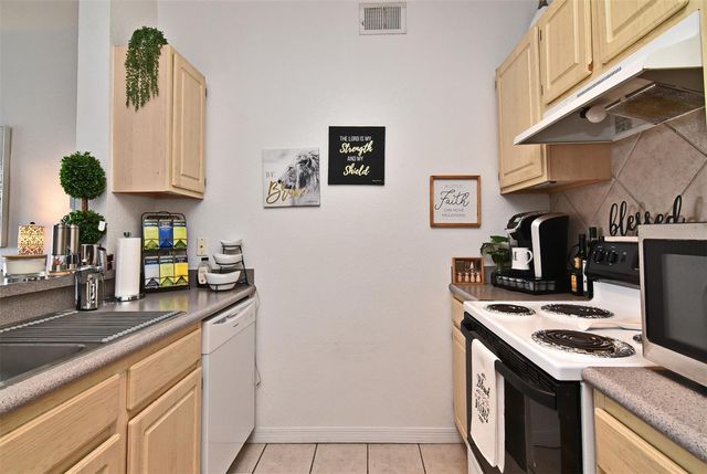 8929 LEGACY COURT 305, Kissimmee, FL 34747