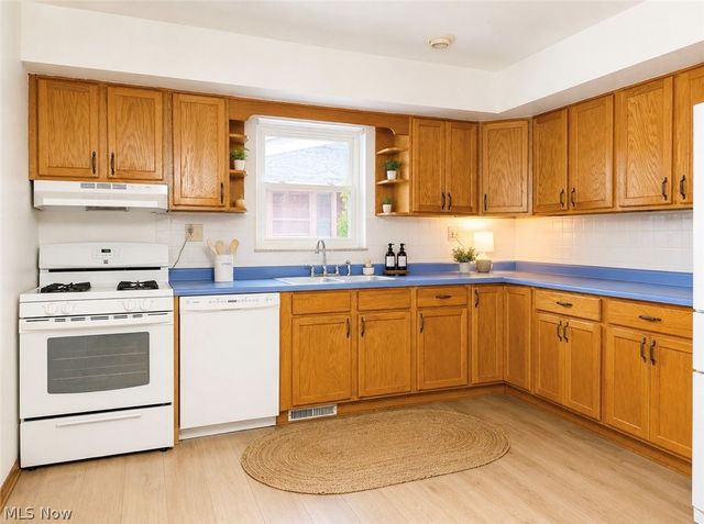 1054 West Virginia Avenue, Parkersburg, WV 26104