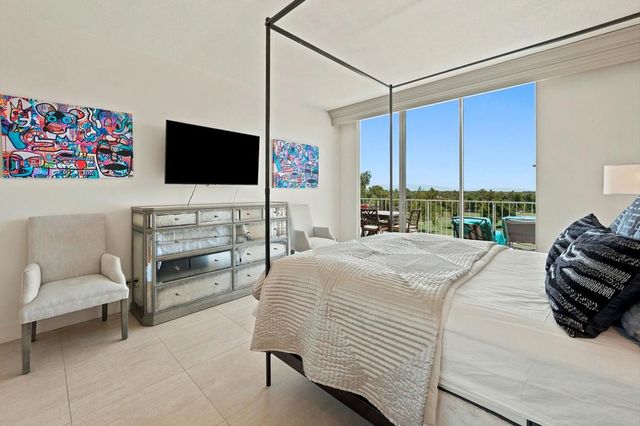 900 Island Drive 703, Rancho Mirage, CA 92270