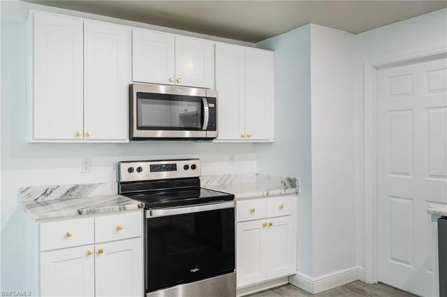 2405 Maple AVE, Fort Myers, FL 33901