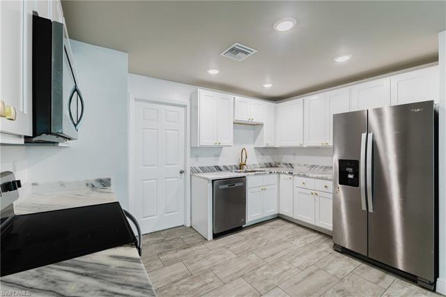 2405 Maple AVE, Fort Myers, FL 33901