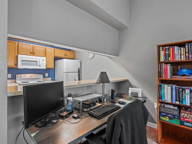 2738 W Tharpe St Apt 304, Tallahassee, FL 32303