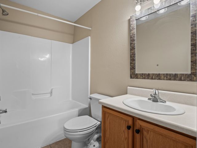 2738 W Tharpe St Apt 304, Tallahassee, FL 32303