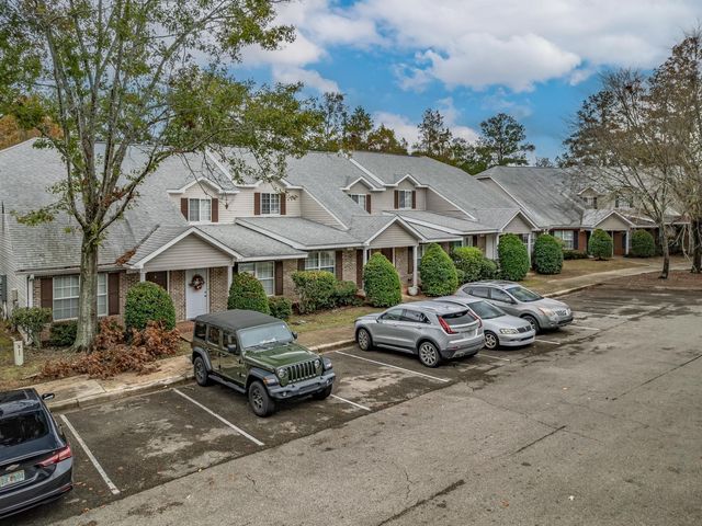 2738 W Tharpe St Apt 304, Tallahassee, FL 32303