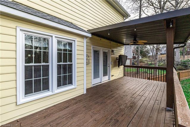 1713 Avenbury Court, Kernersville, NC 27284