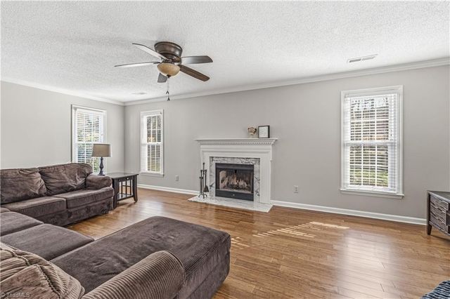 1713 Avenbury Court, Kernersville, NC 27284