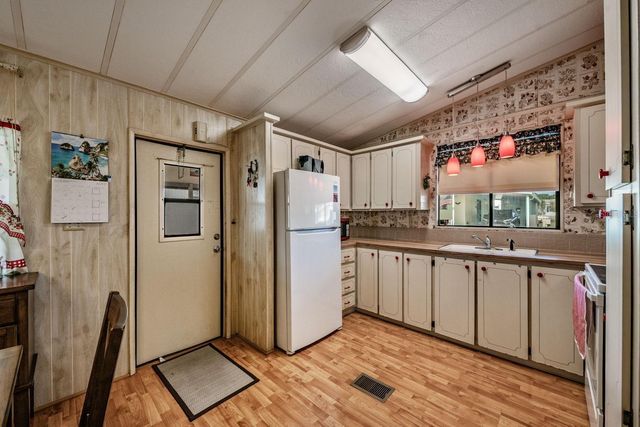 7047 EL MATADOR STREET, Zephyrhills, FL 33541