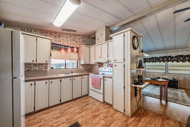 7047 EL MATADOR STREET, Zephyrhills, FL 33541