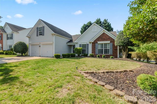 9400 Shepparton Drive, Huntersville, NC 28078