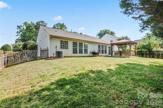 9400 Shepparton Drive, Huntersville, NC 28078