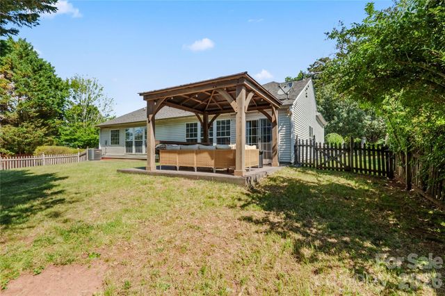 9400 Shepparton Drive, Huntersville, NC 28078
