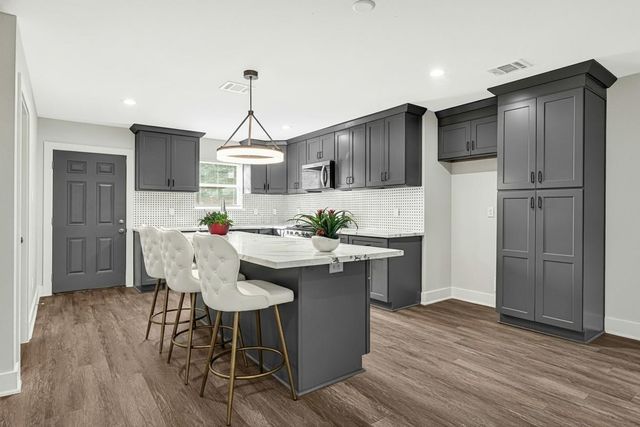 7614 Dixie Drive, Houston, TX 77087