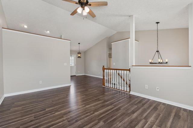 254 Redwood Drive, Dry Ridge, KY 41035