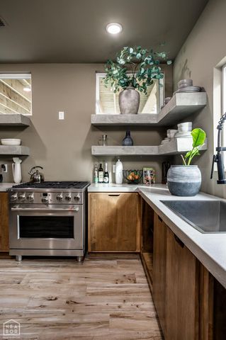 711 W Huntington Avenue, Jonesboro, AR 72401