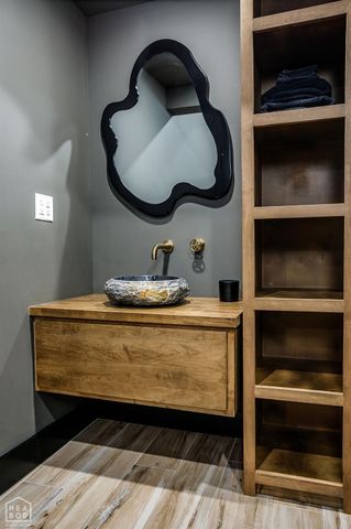 711 W Huntington Avenue, Jonesboro, AR 72401