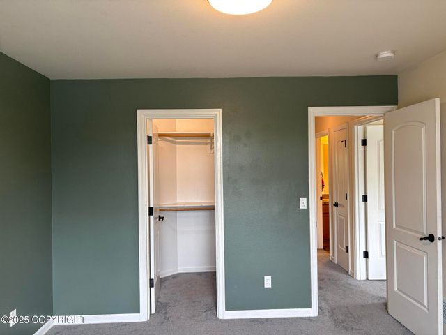 13125 W Curry Ridge Circle, Eagle River, AK 99577