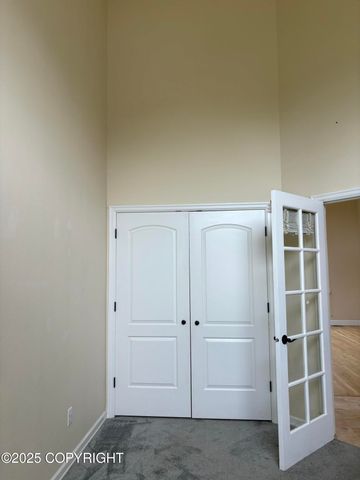 13125 W Curry Ridge Circle, Eagle River, AK 99577