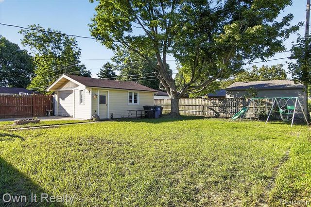 37110 Gilchrist Street, Westland, MI 48186