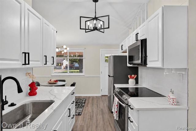 37110 Gilchrist Street, Westland, MI 48186