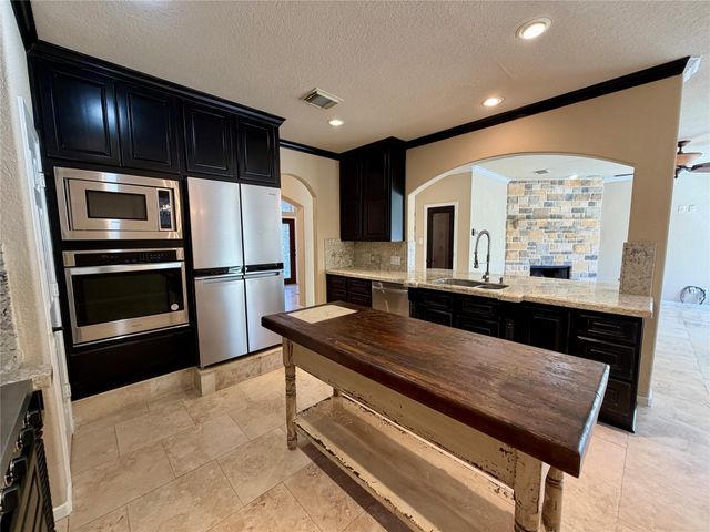 15 Powers Bend Way, The Woodlands, TX 77382