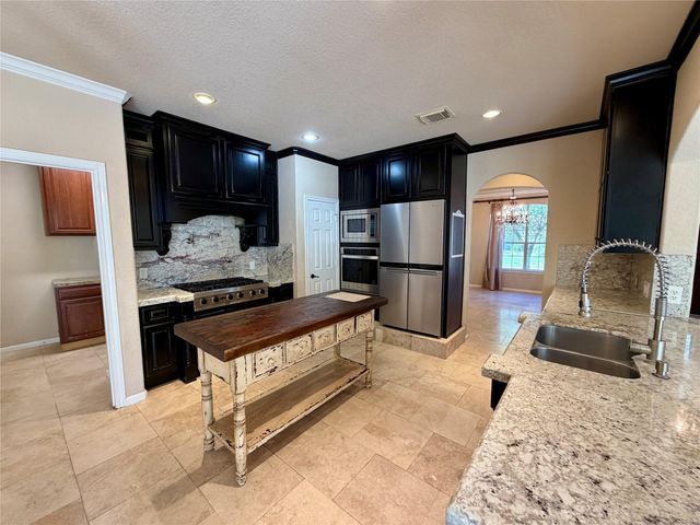 15 Powers Bend Way, The Woodlands, TX 77382