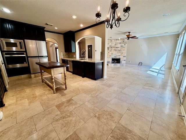 15 Powers Bend Way, The Woodlands, TX 77382