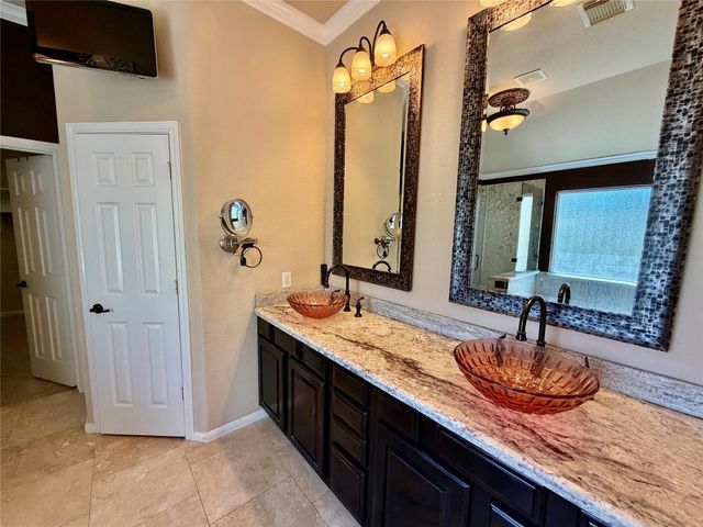 15 Powers Bend Way, The Woodlands, TX 77382