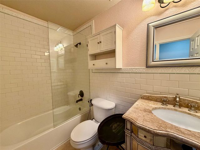 15 Powers Bend Way, The Woodlands, TX 77382