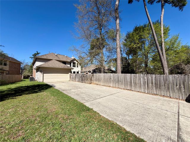 15 Powers Bend Way, The Woodlands, TX 77382