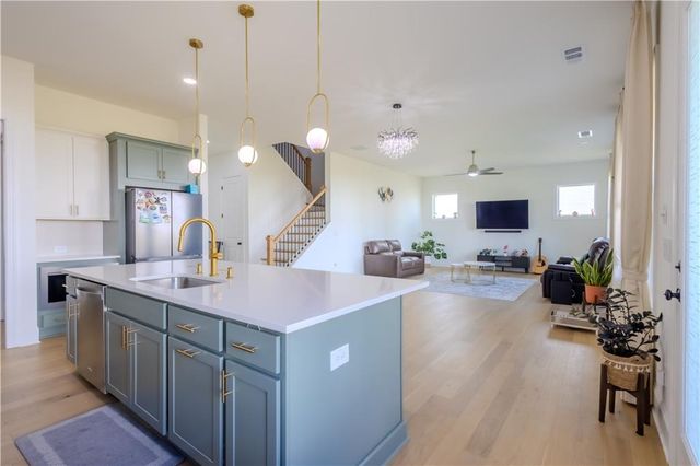 303 Tillman Pass, Woodstock, GA 30188