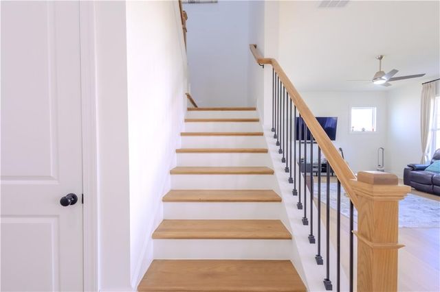 303 Tillman Pass, Woodstock, GA 30188