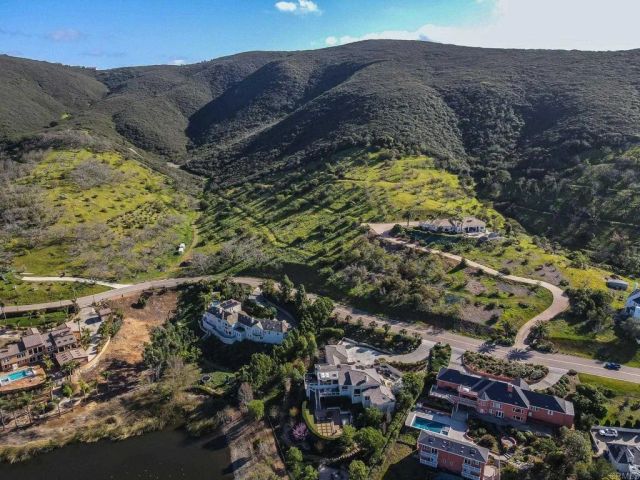 1790 La Plaza, San Marcos, CA 92078