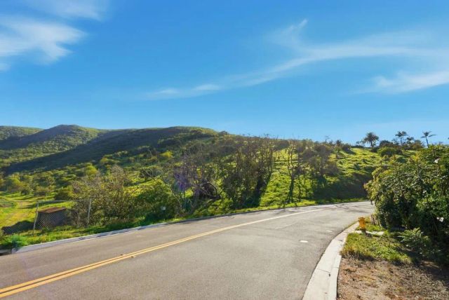 1790 La Plaza, San Marcos, CA 92078