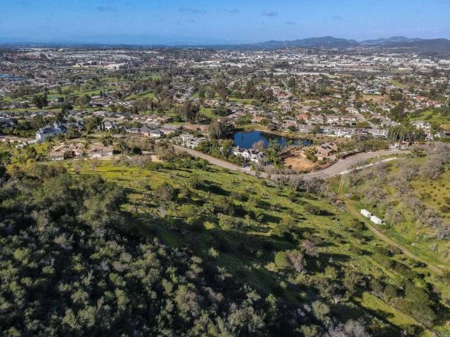 1790 La Plaza, San Marcos, CA 92078