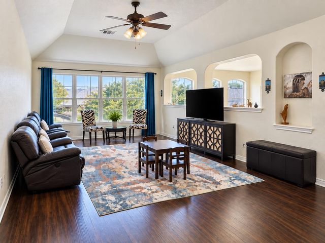 17002 Brewer Blackbird DR, Pflugerville, TX 78660
