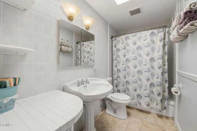 1256 Rugby Avenue, Ventura, CA 93004