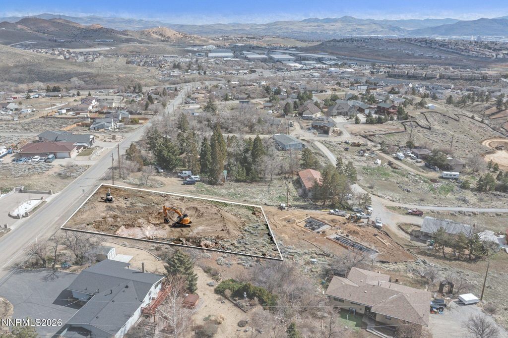 Image 8 of property listing at 620 Hoge Road, Reno, NV 89506