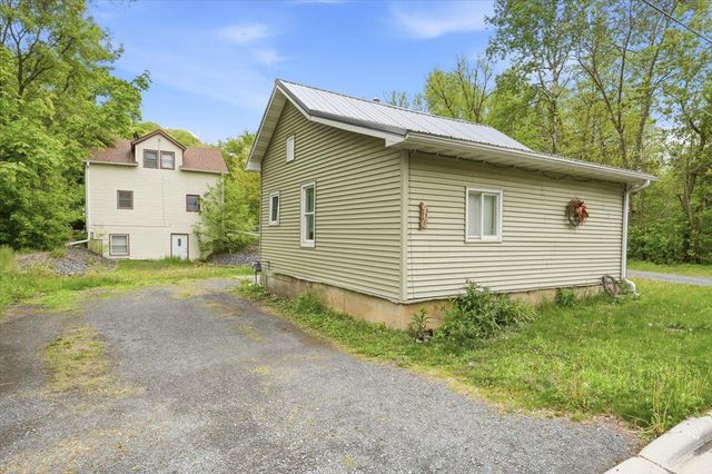 900 & 902 N Hamilton Street, Saint Croix Falls, WI 54024