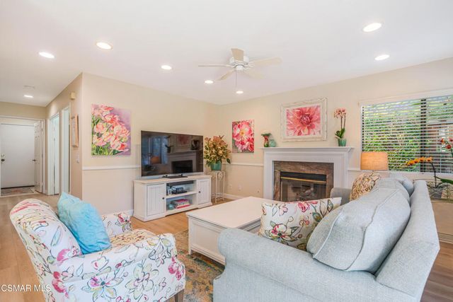 443 White Swan Court, Simi Valley, CA 93065