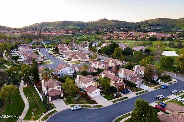 443 White Swan Court, Simi Valley, CA 93065